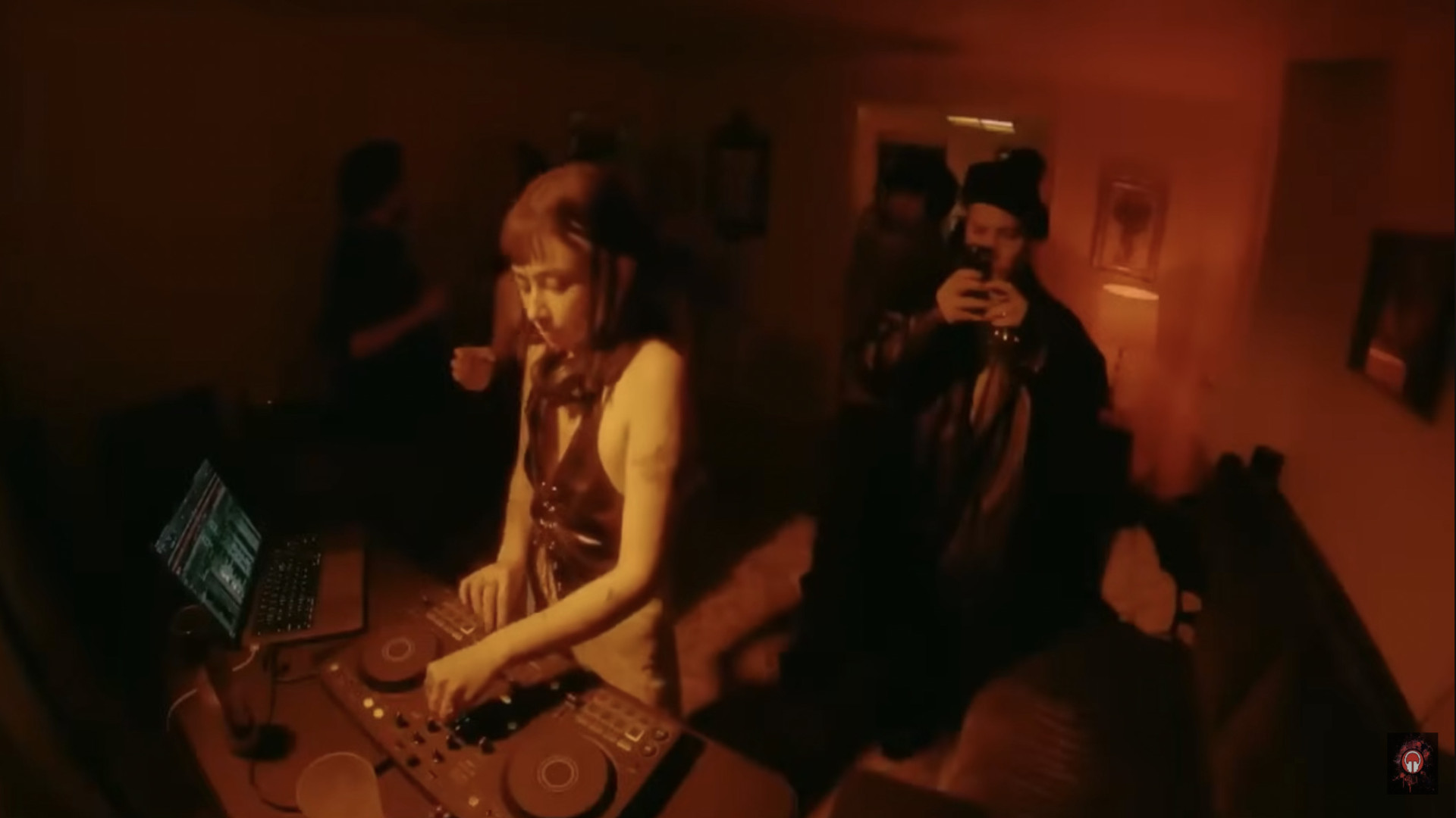 Not Reading the Crowd